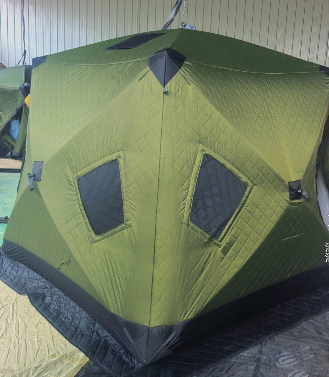 Two-Door Multi-Window Winter F - đánh giá và giá Fishing Equipment You Need